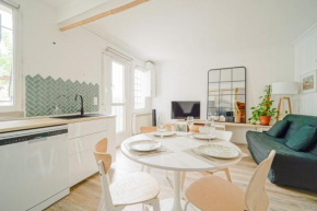 Appartement idéal famille, en duplex et au calme, au pied du métro 